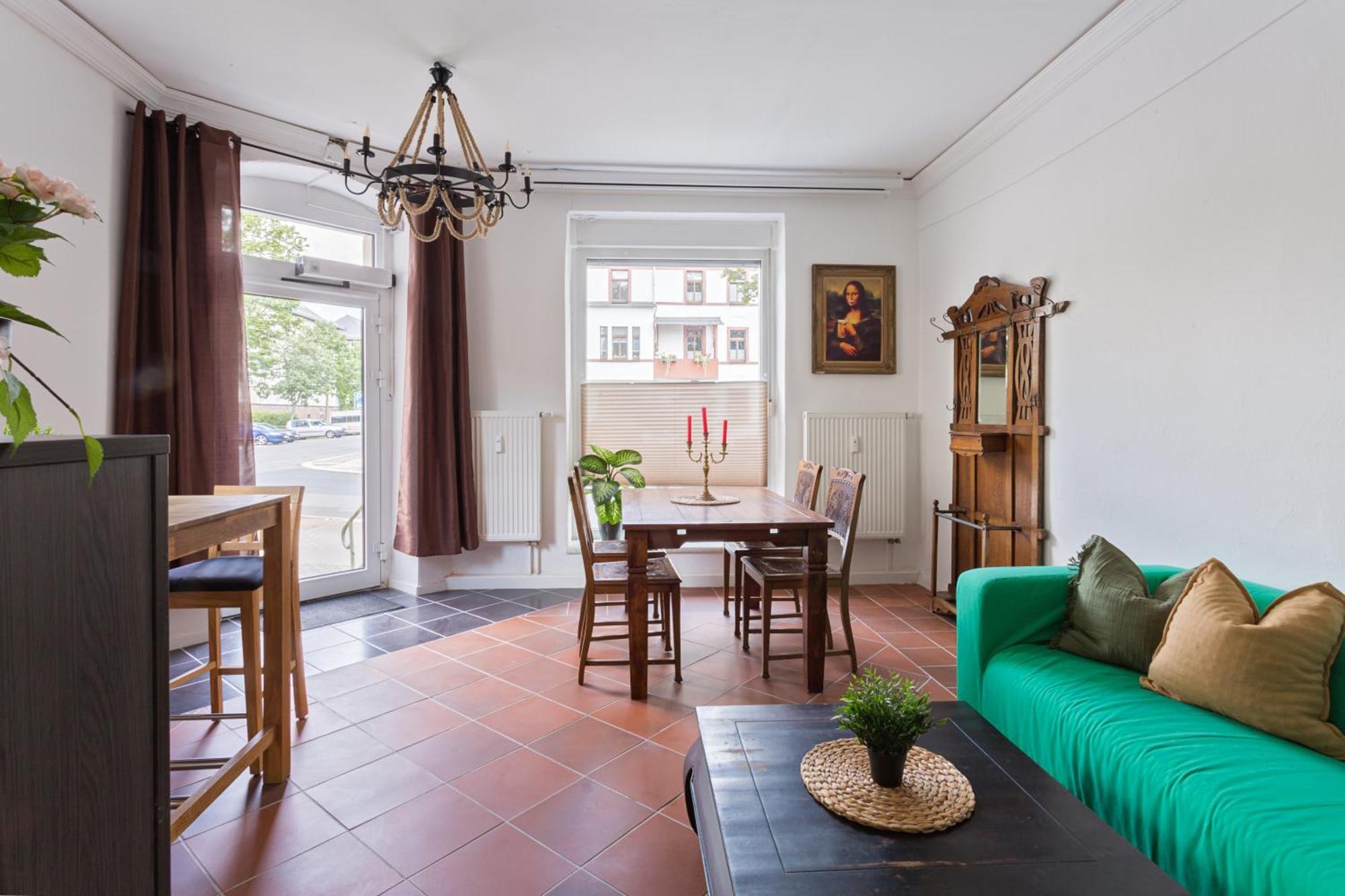 Doppelzimmer III Gaestezimmer In Unterkunft Mit Gemeinschaftsbad Und Gemeinschaftskueche Chemnitz Extérieur photo